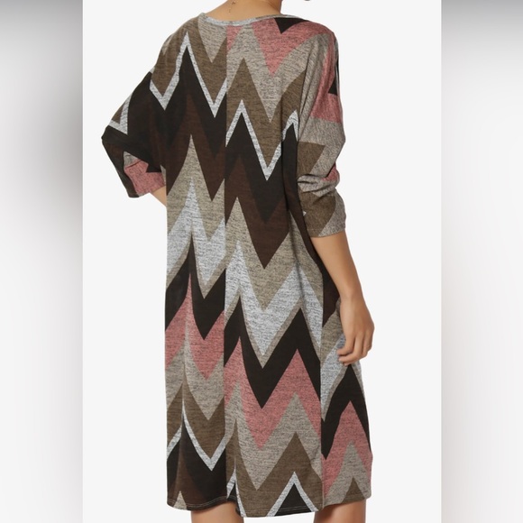 Ultra Teeze Women’s Pull Over Plus Size 2x Chevron Print Knit Dress. - Picture 3 of 6